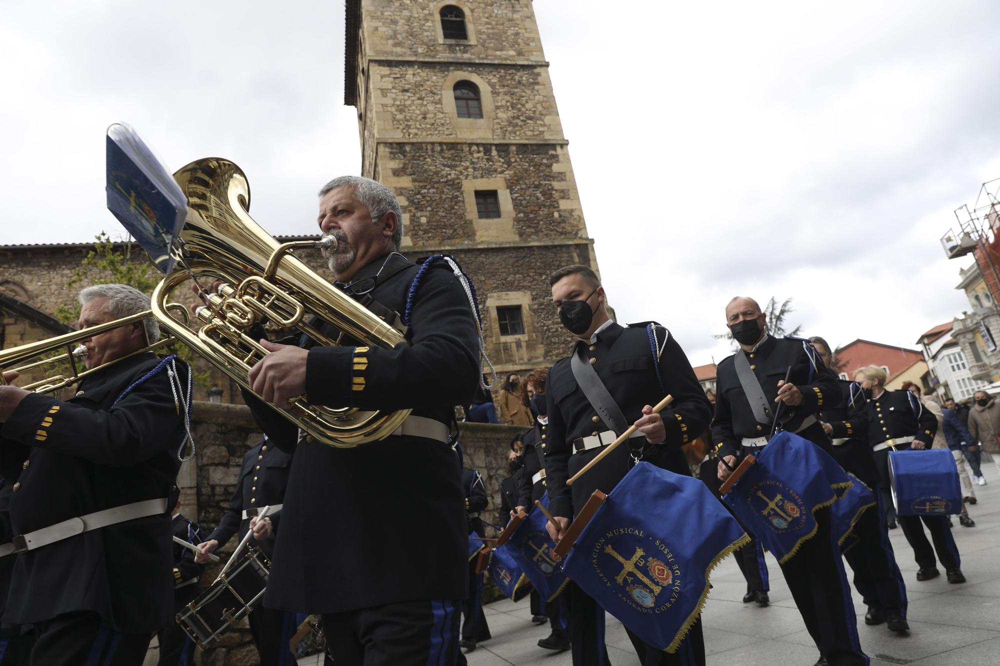 EN IMÁGENES: El pregón en San Nicolás de Bari abre la Semana Santa de Avilés