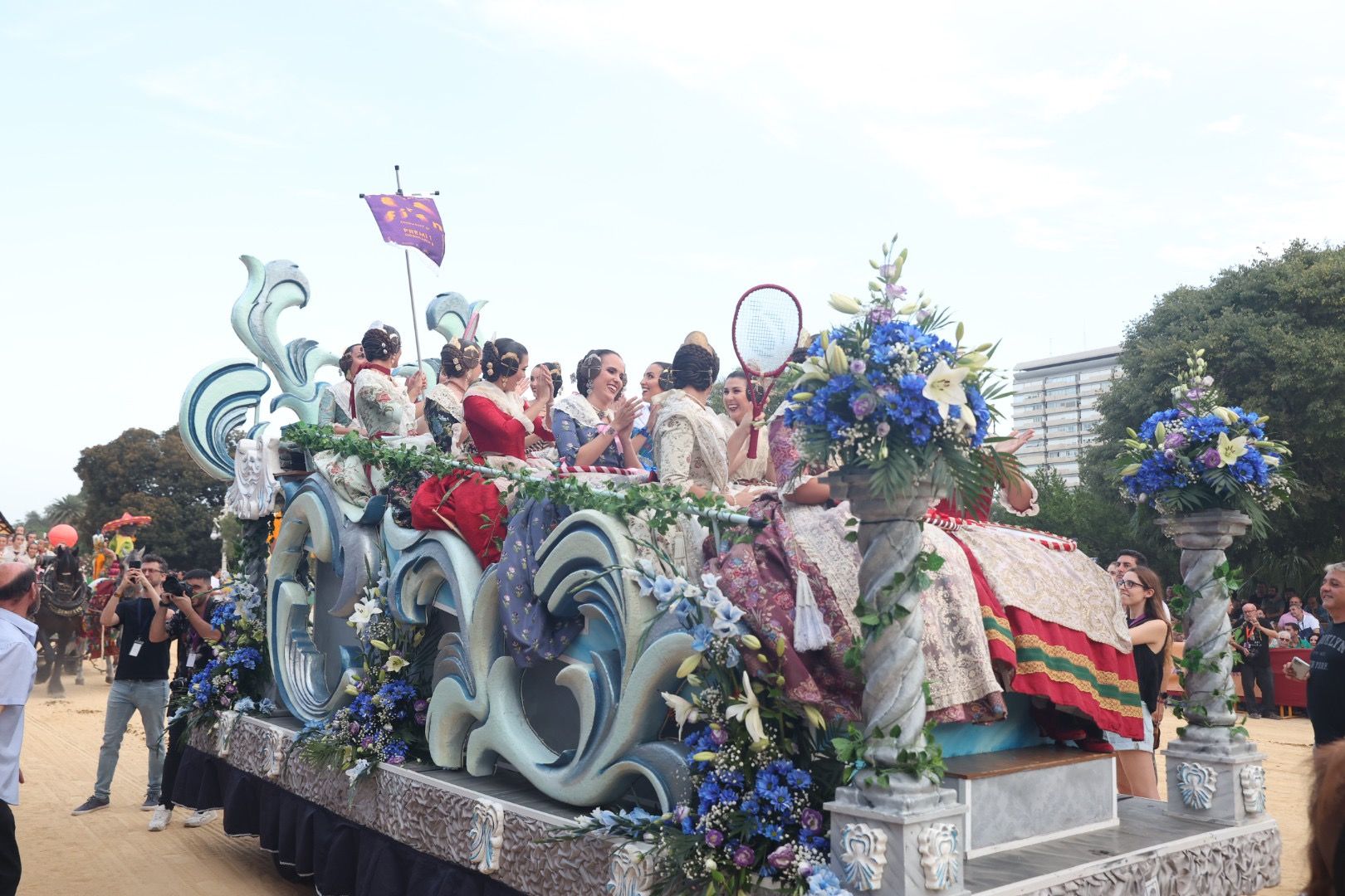 Las candidatas a falleras mayores de València, en la Batalla de Flores