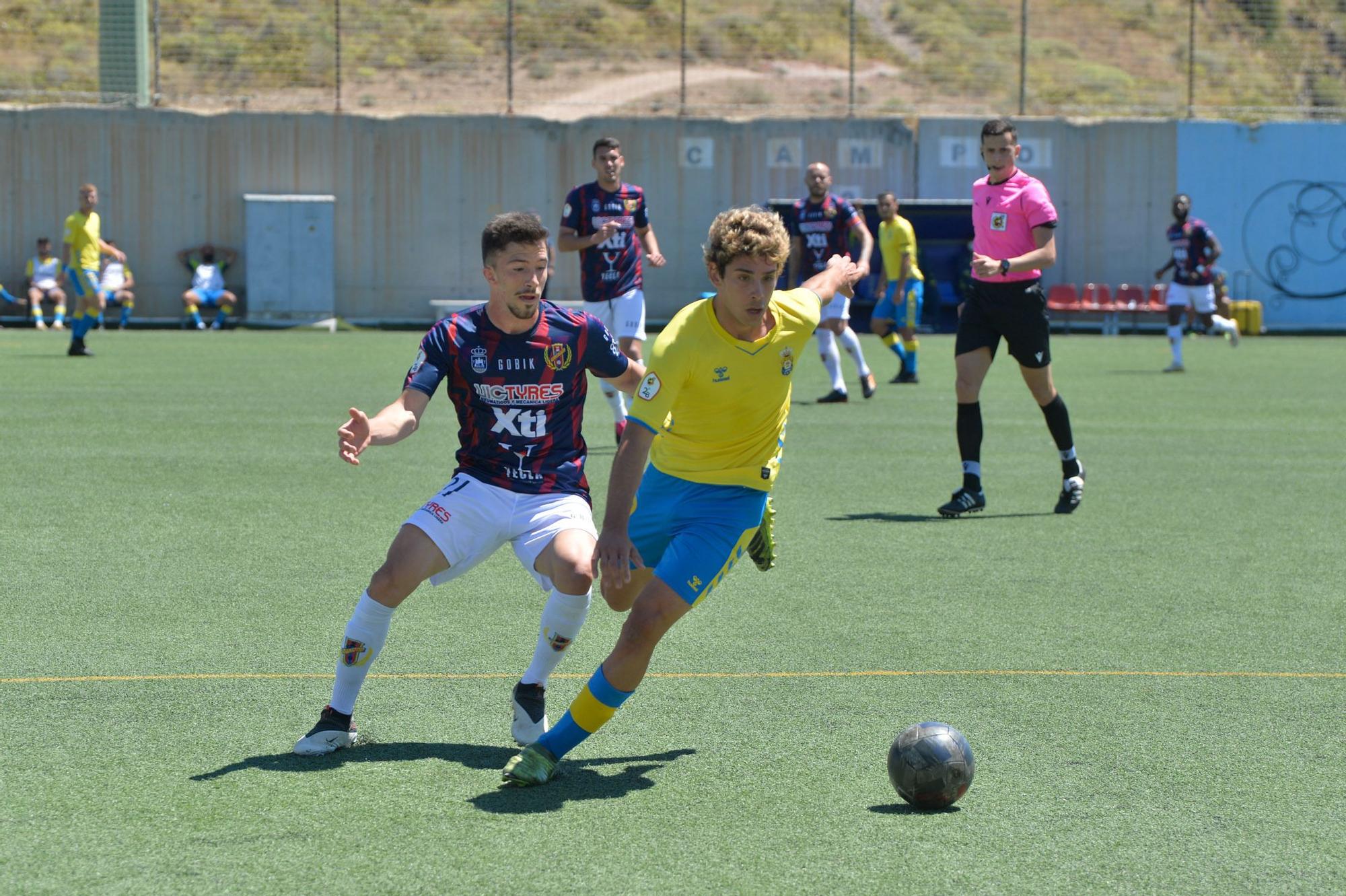 Partido entre Las Palmas Atlético y Yeclano Deportivo (9/05/2021)