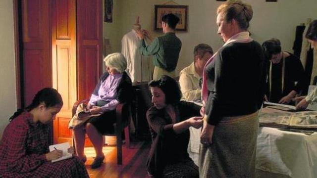 Una escena de "A cicatriz branca", el último filme de Margarita Ledo (en el recuadro).