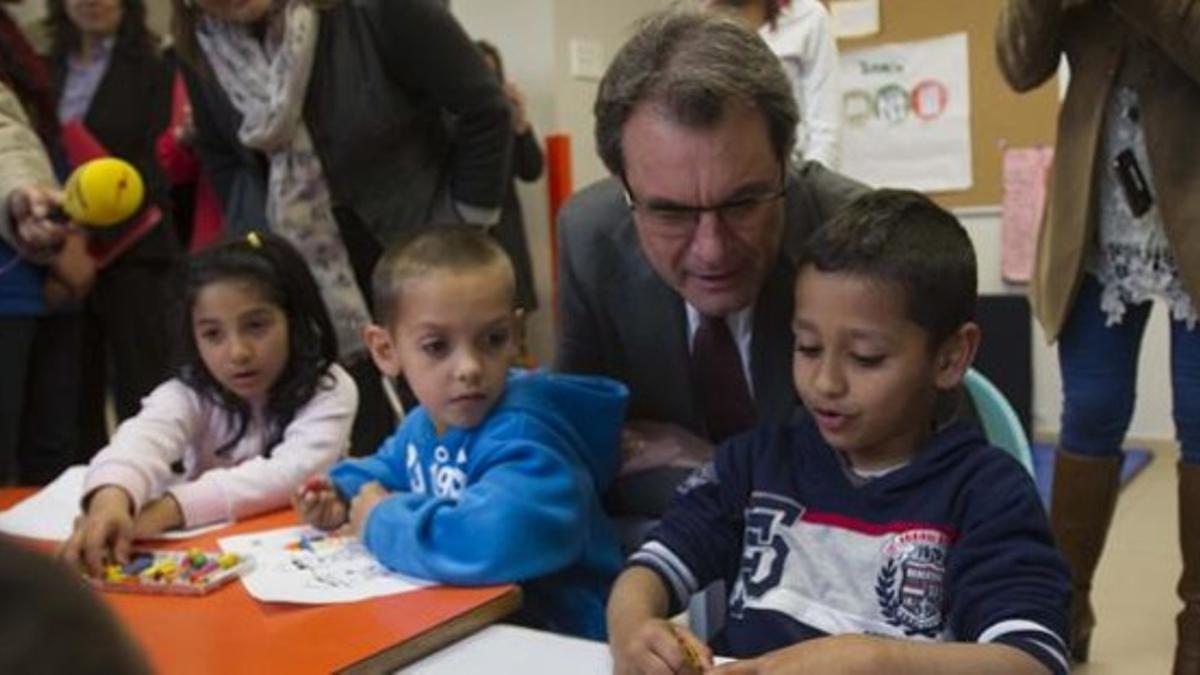 El 'president' Artur Mas, este lunes, en el Casals dels Infants de Santa Coloma de Gramenet.