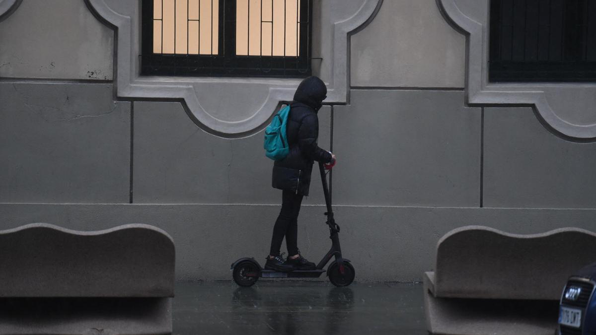 Primera multa por circular con un patinete eléctrico por una zona de uso peatonal