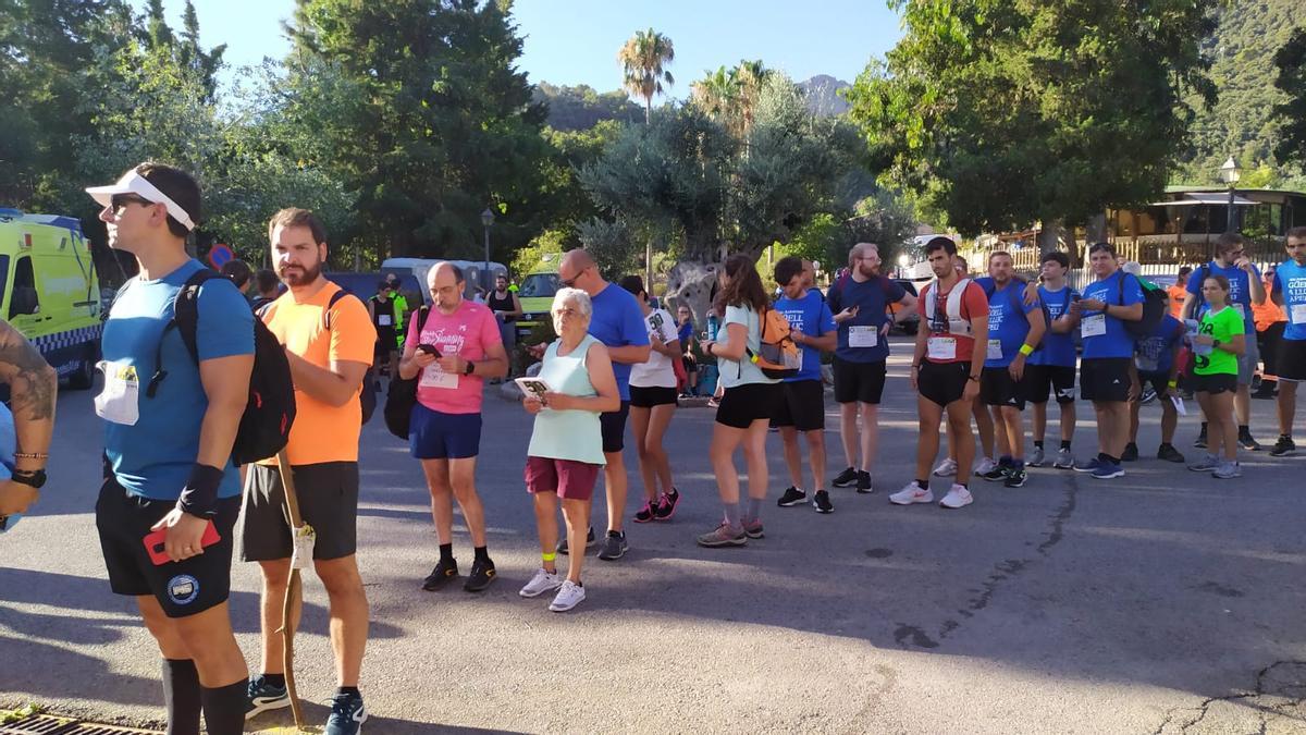 FOTOS | Casi 7.000 participantes en la tradicional caminata Des Güell a Lluc a Peu