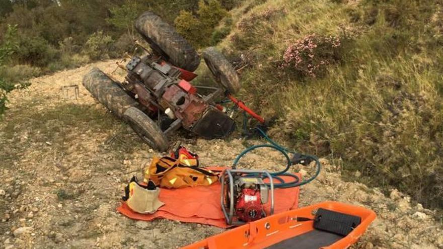 Un tractorista de Alcoleja, segunda víctima mortal en la comarca en menos de 24 horas