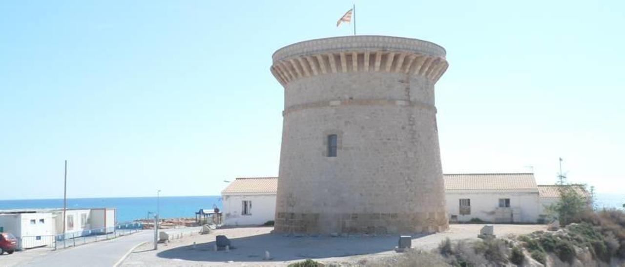 El Ayuntamiento y el Marq proyectan una gran área cultural entre La Illeta y su torre