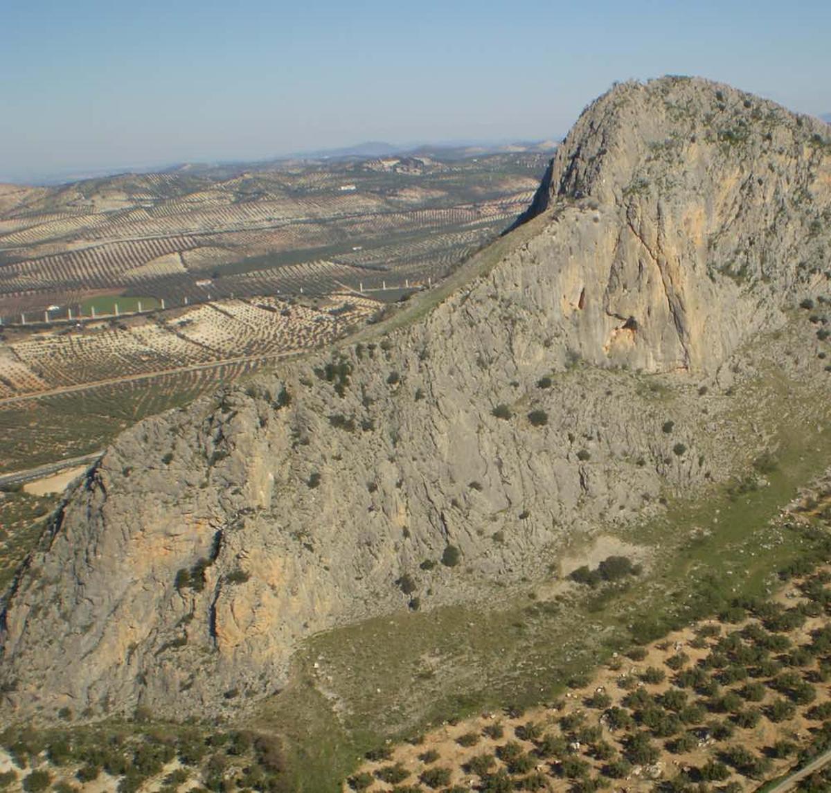 Sendero de la Cueva de las Grajas, en Archidona