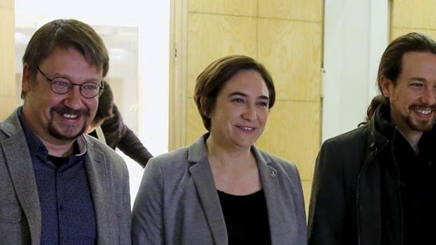 Xavier Domènech, Ada Colau y Pablo Iglesias.