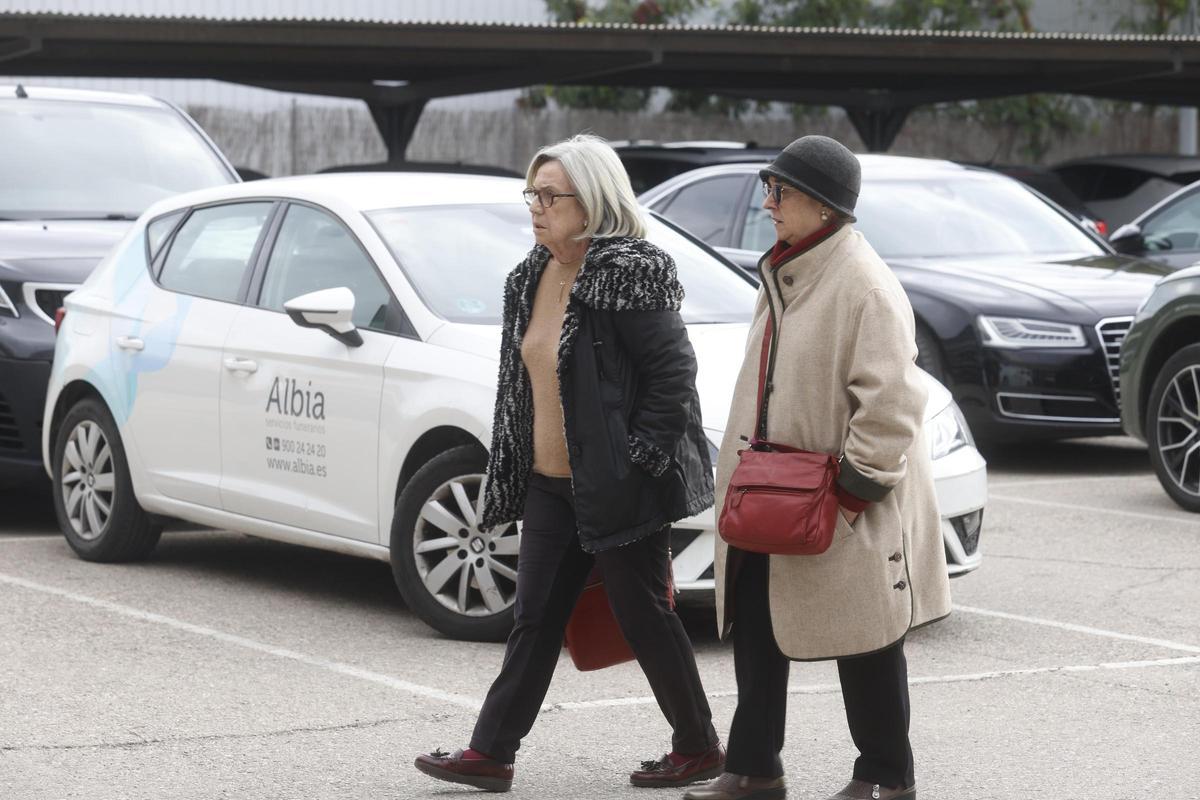 Familiares y amigos despiden a Fernando Esteso en València