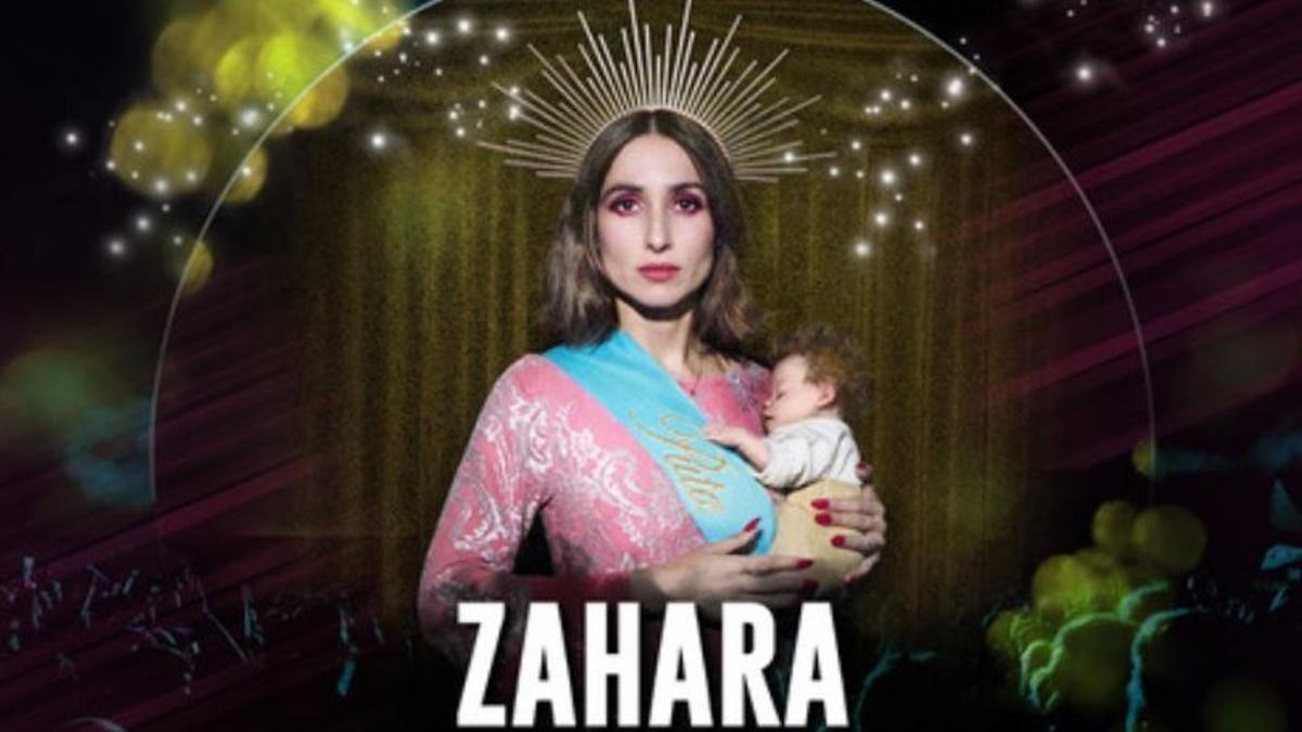 Cartel retirado de la cantante Zahara, caracterizada como una Virgen y con una banda en la que se puede leer &quot;Puta&quot;, el nombre de su álbum