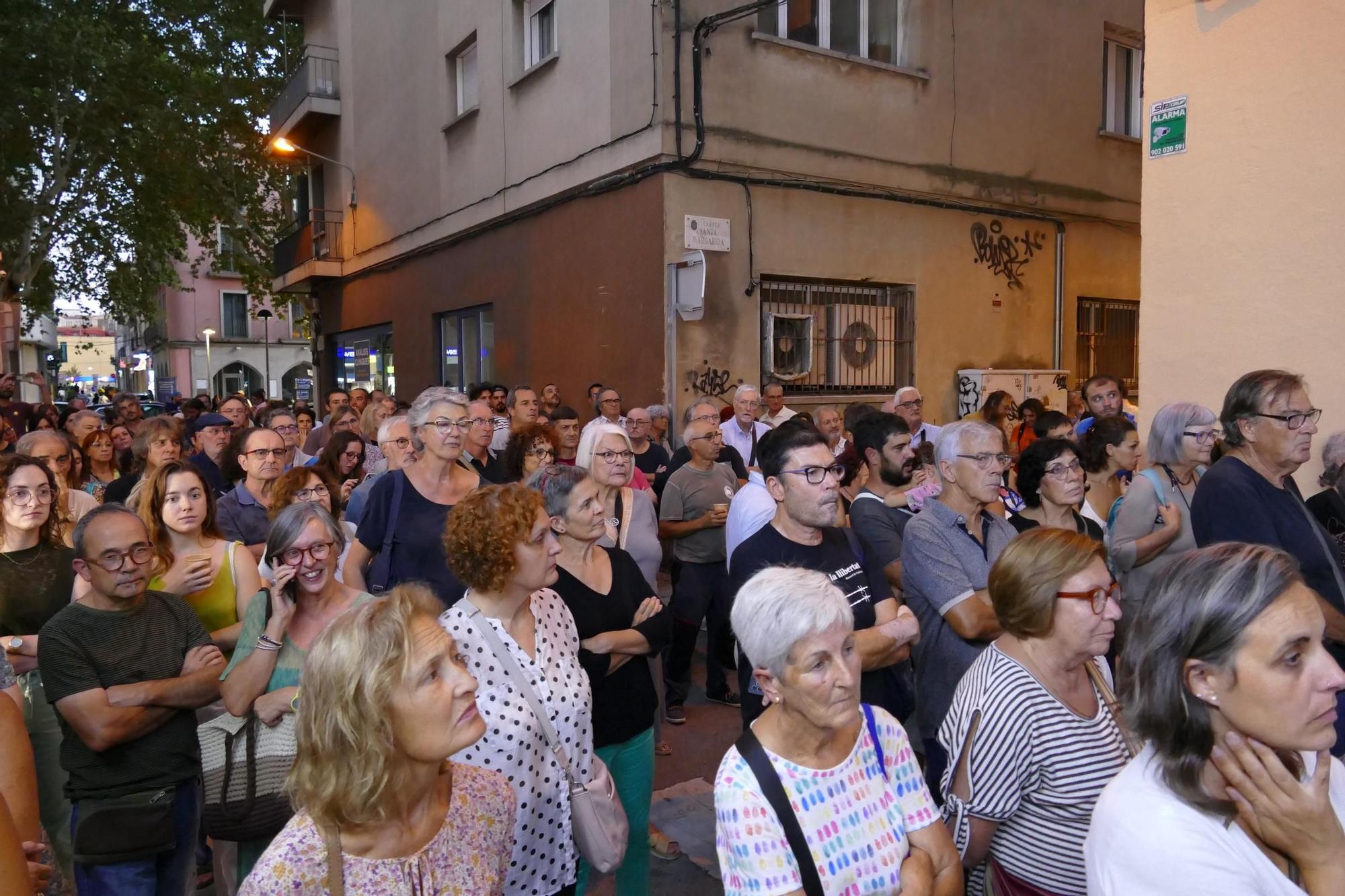 El nou Ateneu de Figueres atrau desenes de persones el dia de la seva inauguració