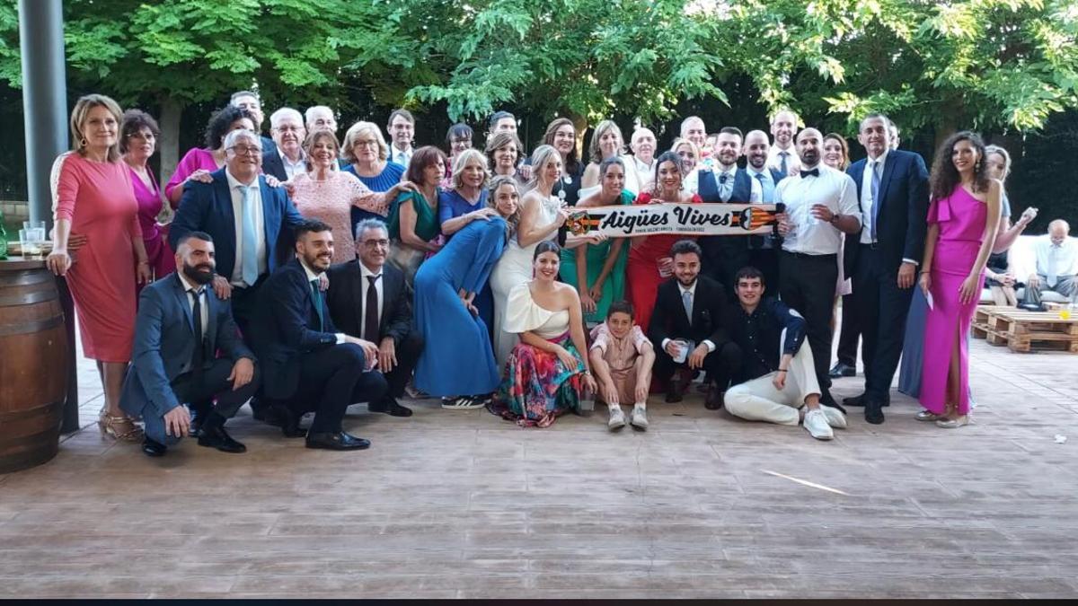 Georgi y Laura se casaron en una boda con sabor valencianista