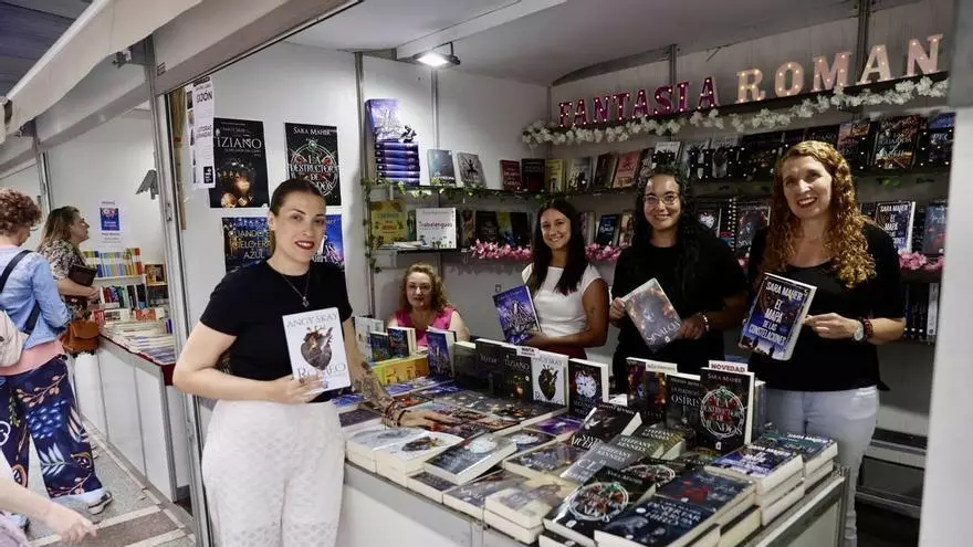 La Feria del Libro de Gijón, el primer capítulo para varias editoriales y librerías: "Es un escaparate"