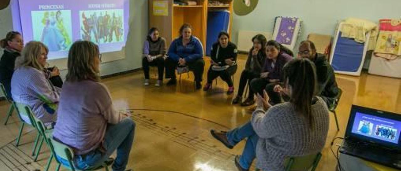 Uno de los talleres celebrados esta semana en la escuela infantil Rosa Ferrández.