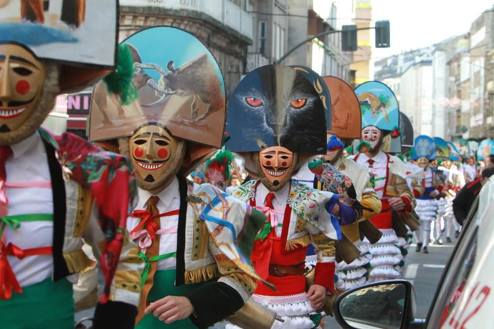 Carnaval 2019 en Galicia| Salen los cigarrones por las calles de Verín. // I. Osorio