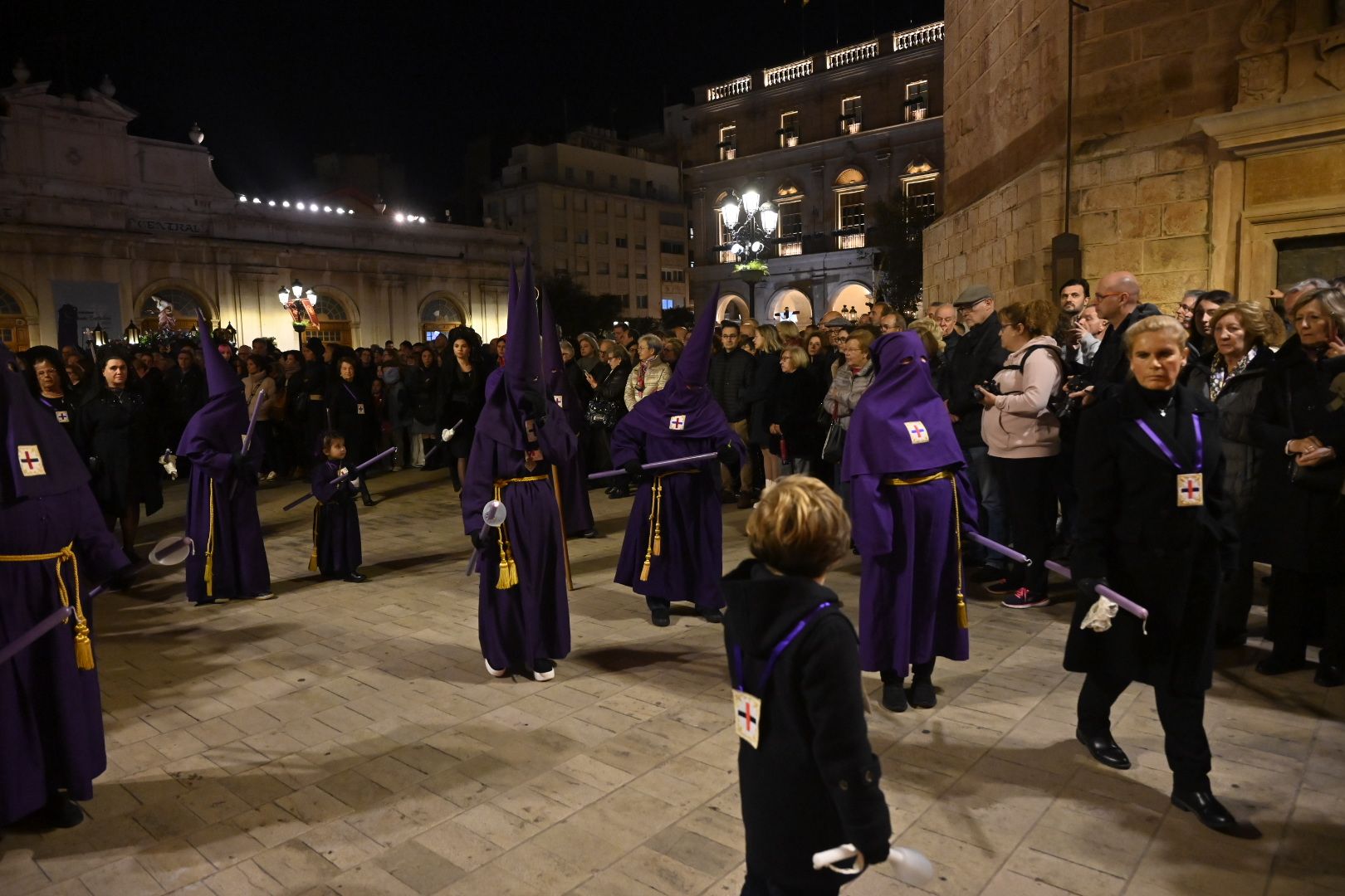 Viernes Santo en Castelló: procesión y Cristo yacente