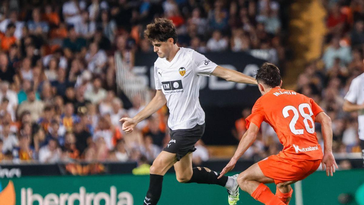 Valencia y Real Sociedad se enfrentan en Anoeta