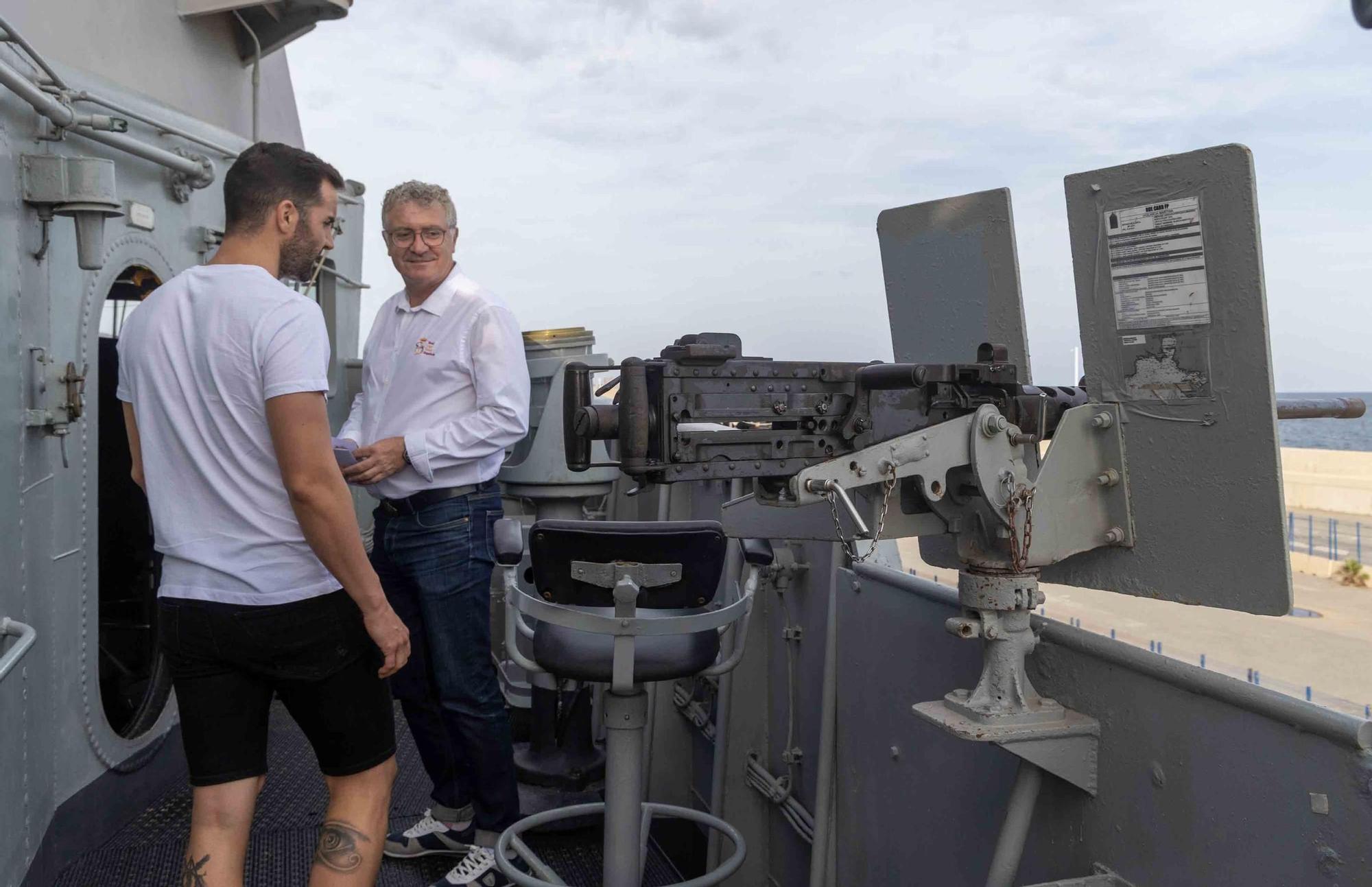 El patrullero "Infanta Cristina" se despide de Alicante tras 43 años al servicio de la Armada Española