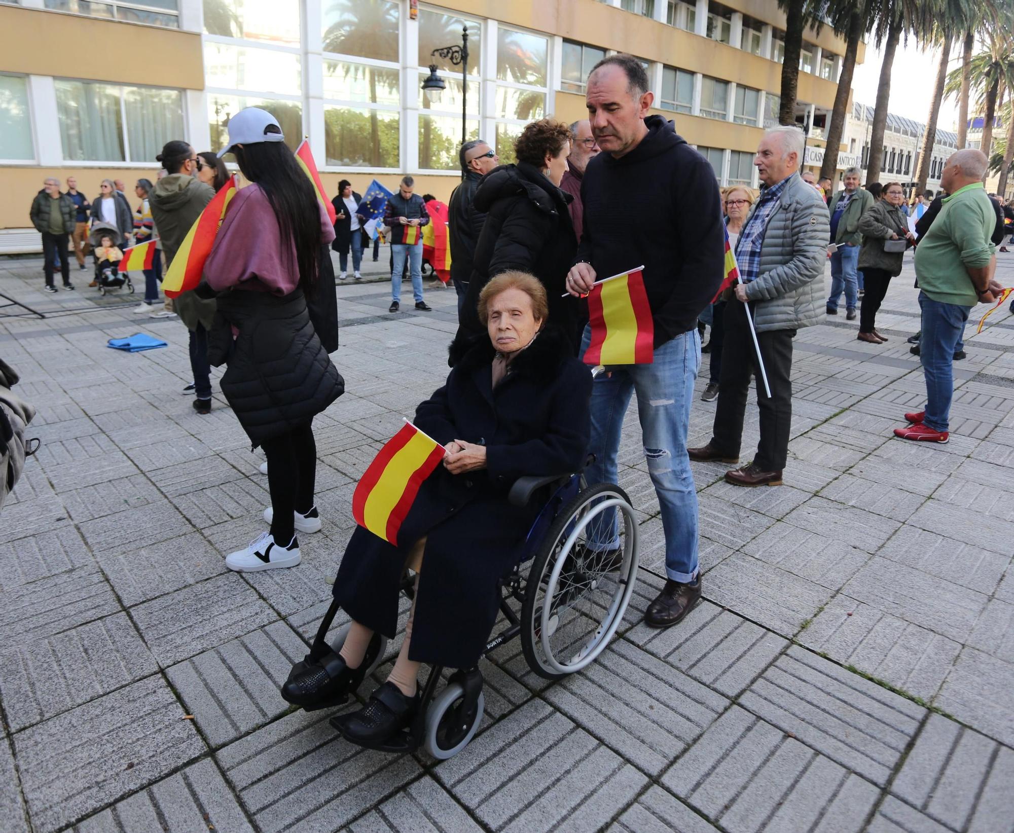 Miles de personas protestan en A Coruña contra la amnistía