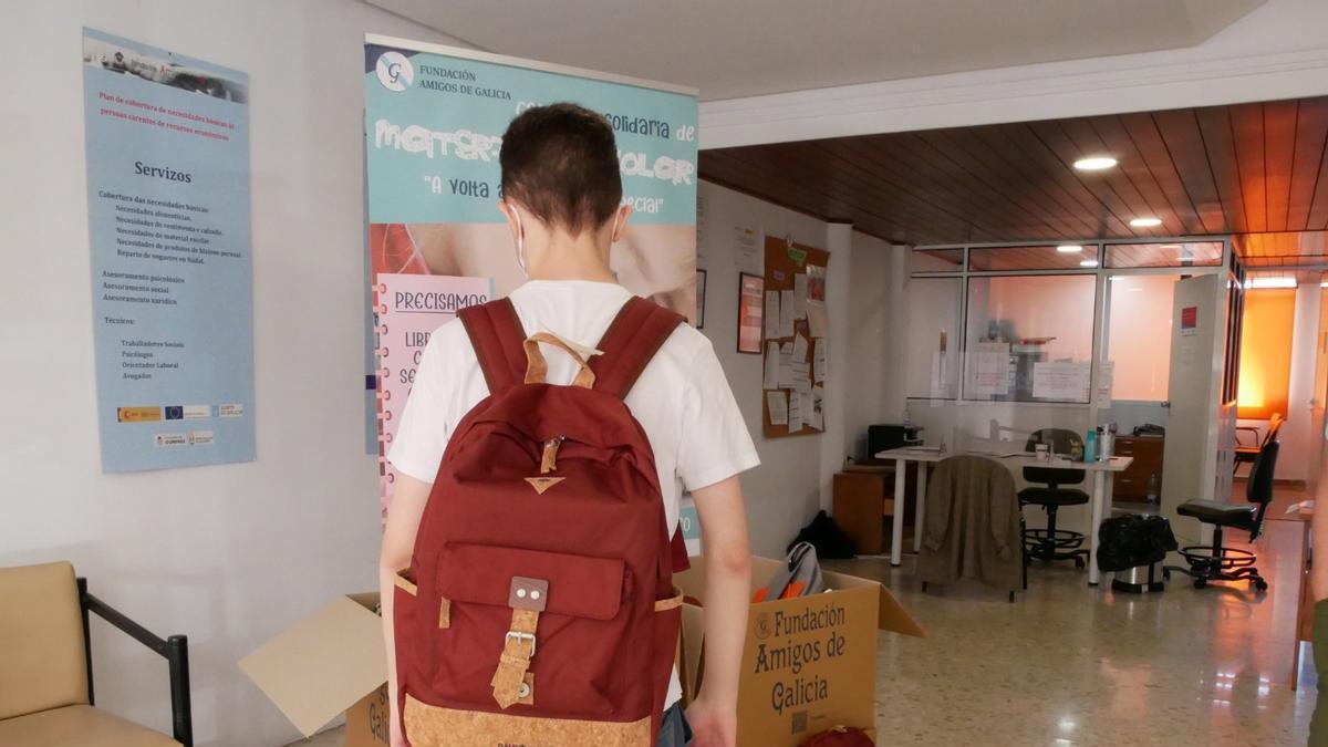 EXCLUSIÓN SOCIAL GALICIA | Alquileres, audífonos o mochilas escolares: Amigos de Galicia actúa contra la exclusión social EXCLUSIÓN SOCIAL GALICIA | Alquileres, audífonos o mochilas escolares: Amigos de Galicia actúa contra la exclusión social