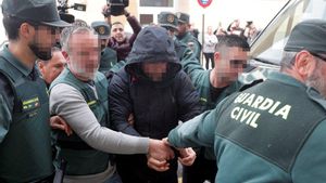 GRAFCVA395. ALZIRA (VALENCIA), 06/12/2019.- El sospechoso de la muerte de Marta Calvo, Jorge Ignacio P.J., de 38 años, a su llegada al Juzgado 6 de Alzira (Valencia), que se encargará de la instrucción del sumario sobre los hechos. EFE/Kai Försterling
