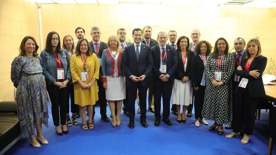 El presidente de la Junta, Juanma Moreno, ha clausurado el XV Congreso Jurídico de la Abogacía en Marbella.