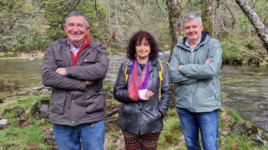 Los organizadores José de la Riera, Carme Carreiro y Xavier Oitavén.