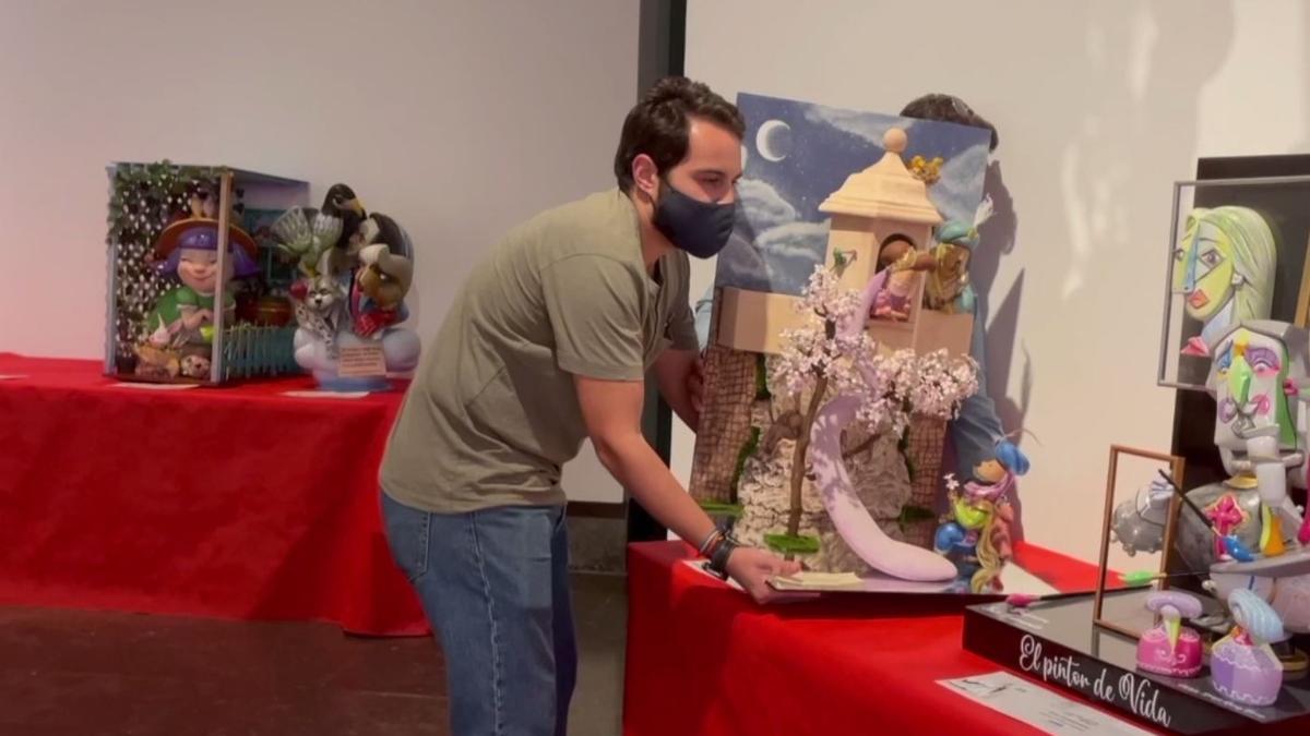 Los artistas empiezan a llevar sus obras a la Exposición del Ninot