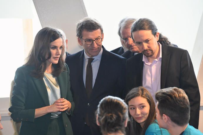La reina Letizia entrega un premio en A Coruña