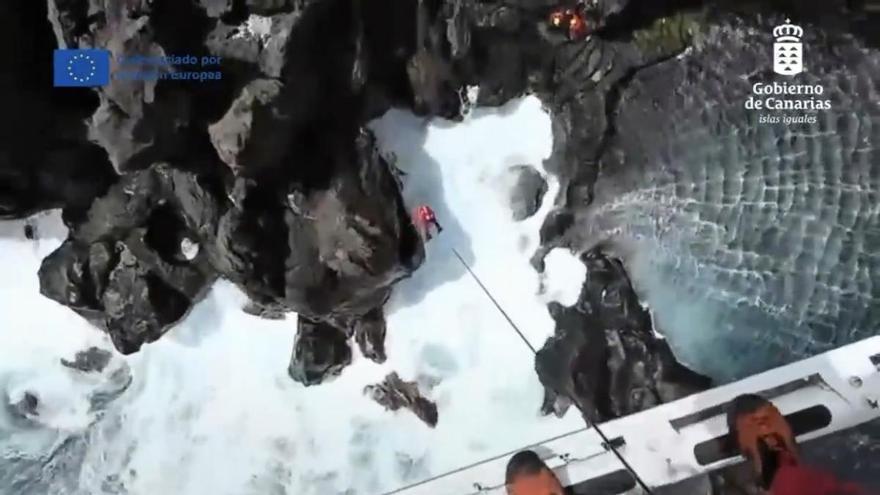 24-Year-Old Man Rescued from Tenerife Natural Pool After Getting Trapped by Swells