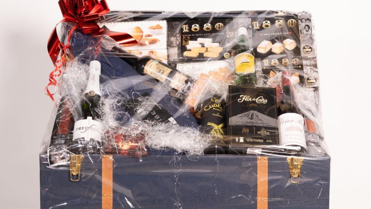 La cesta de Navidad más cara está en Alcalá: jamón 5J, vinos Vega-Sicilia y Moët &amp; Chandon