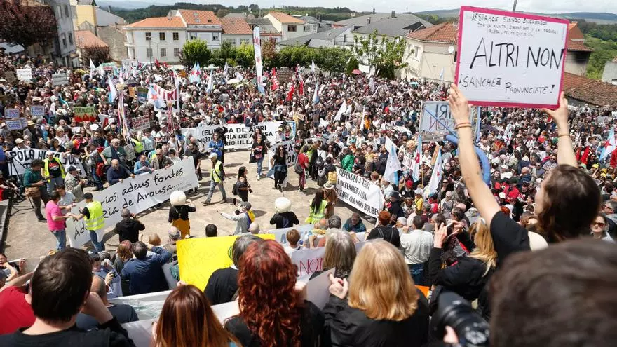 Manifestación contra la fábrica de Altri en Palas de Rei