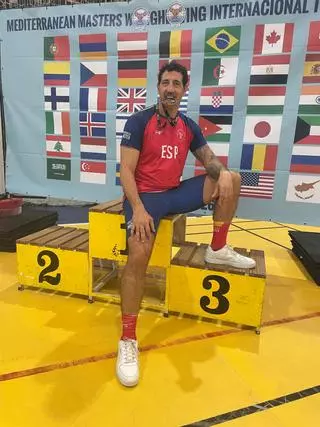 Pep Torres, halterófilo de Ibiza, se corona campeón del Mediterranean Weightlifting Challenge de Lisboa