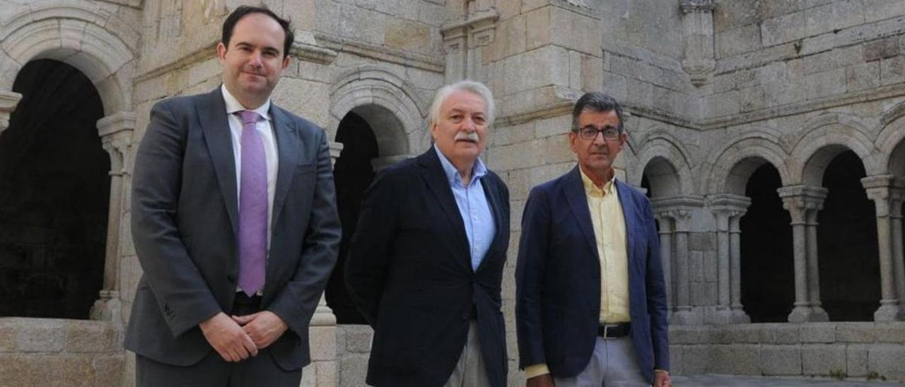 Visita de Emilio González al Monasterio de Santo Estevo. |   // FDV