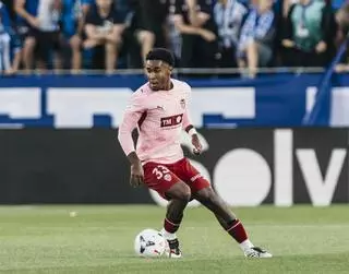 Així juga Aaron Mayol, la perla del València CF que va sorprendre contra l'Alabés