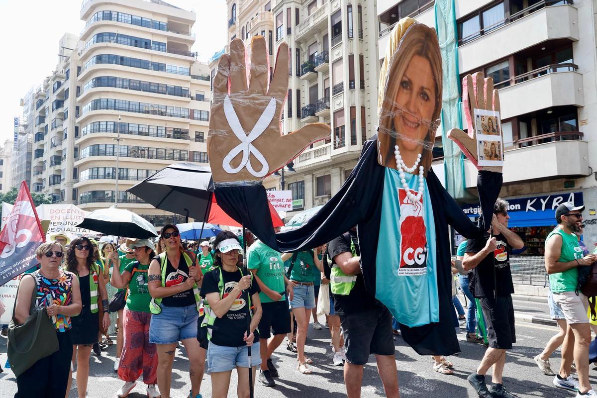 La manifestación de docentes de este martes 2 de junio, en imágenes