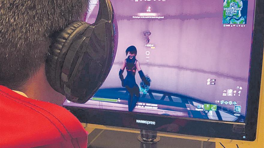 Pablo, en acción, durante una de sus partidas en Fortnite.