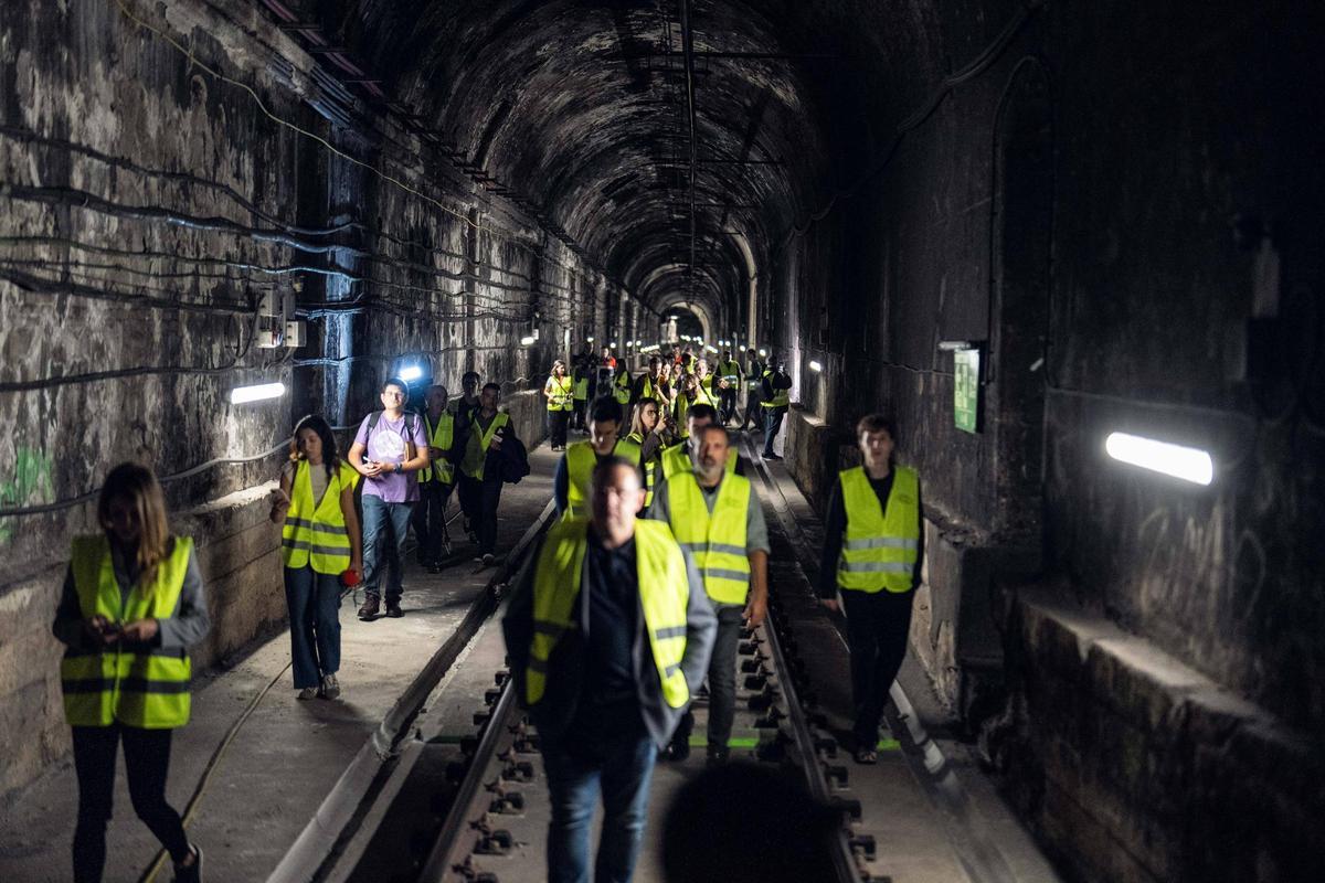 Visita a la estación de metro fantasma de Correos