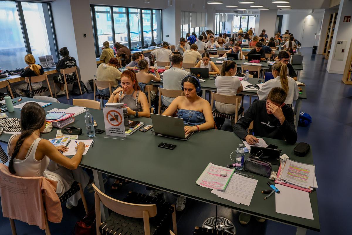 El centro de estudios y lectura cuenta con un gran tráfico de usuarios.