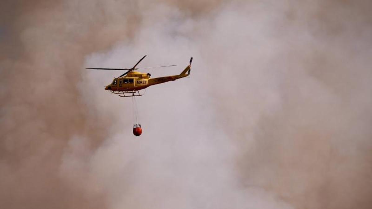 El Infoca extingue el incendio de Adamuz tras casi un día de trabajo