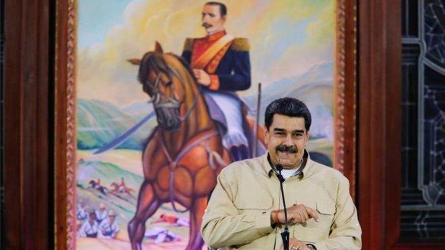 Exiliados venezolanos piden el uso de la fuerza para derrocar a Nicolás Maduro