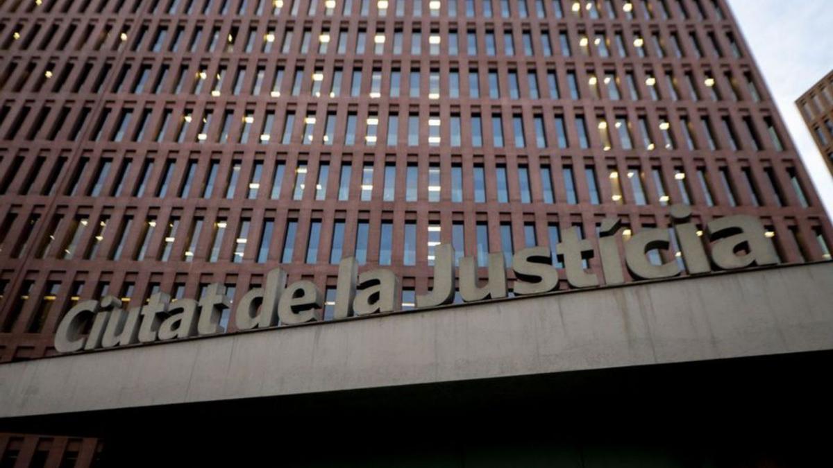 Edifici de la Ciutat de la Justícia, a l’Hospitalet. | JORDI COTRINA