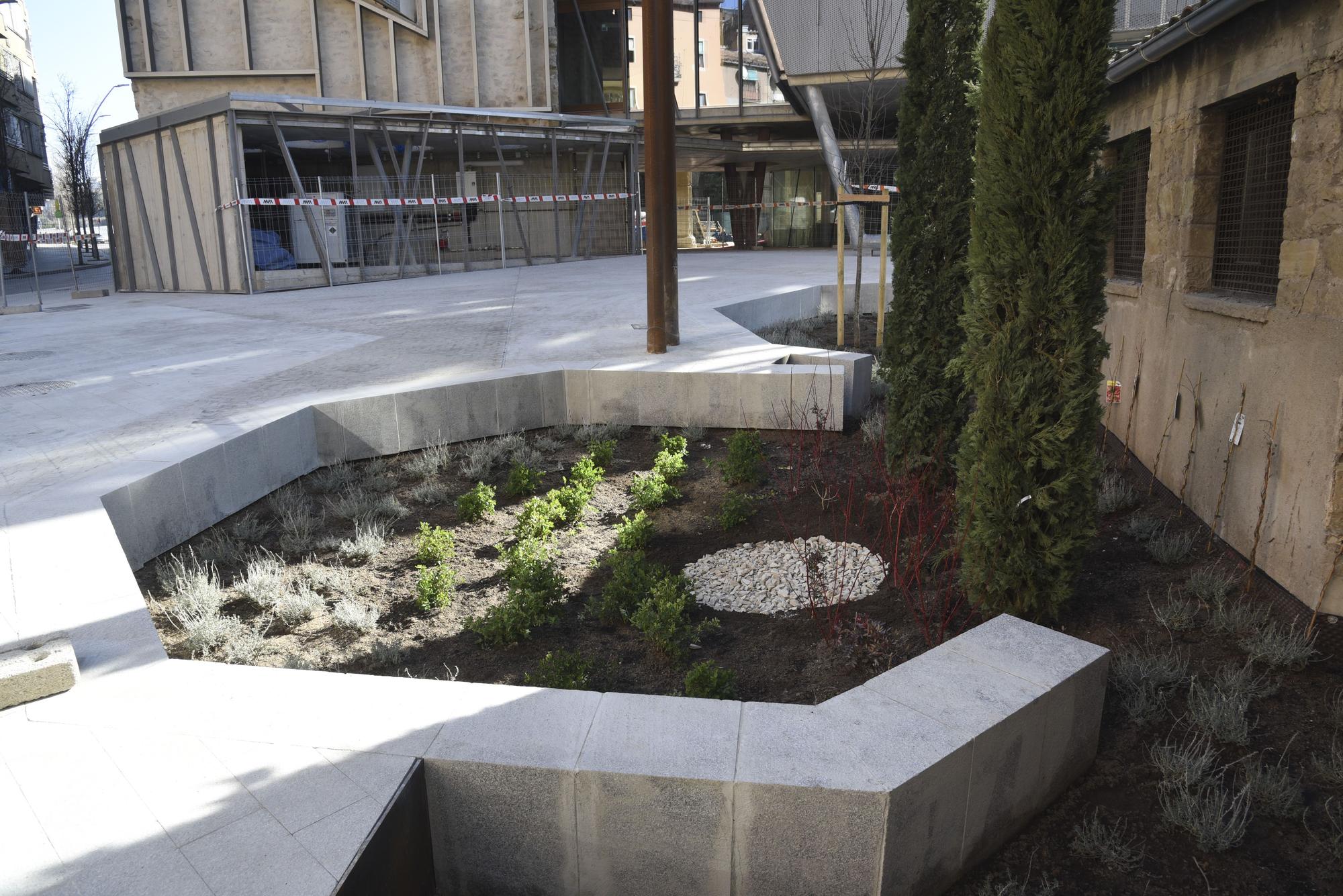 Així llueix l'amplicació de la plaça plaça de Sant Ignasi de Manresa