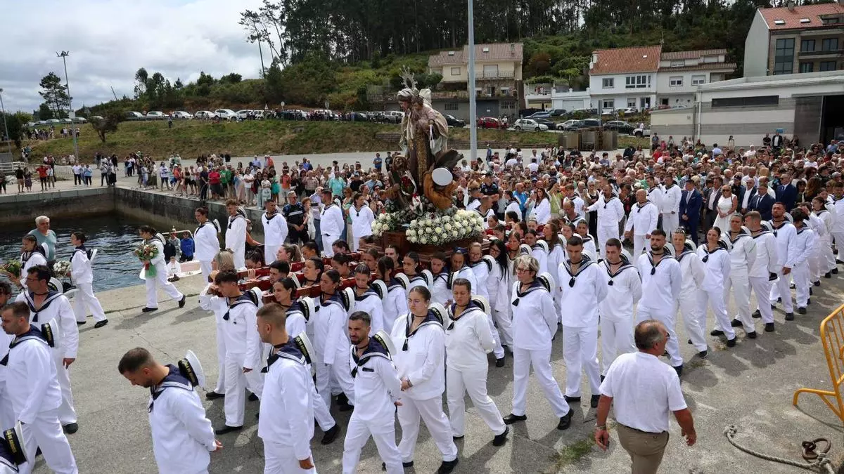 A Illa rompe récords en la procesión del Carmen