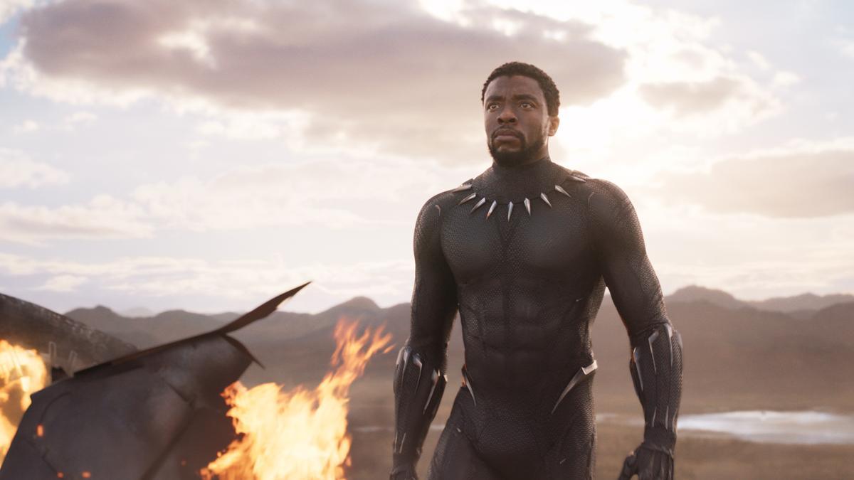 Chadwick Boseman como Black Panther