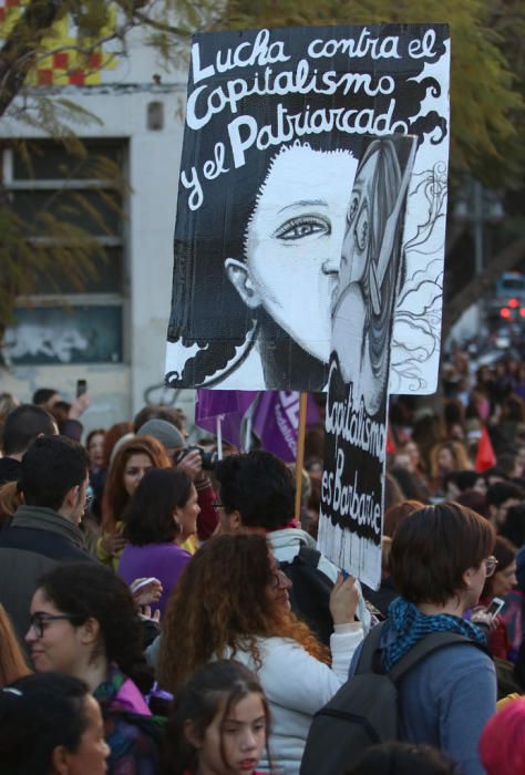 Miles de manifestantes colapsan el centro de Málaga en una marcha que comenzaba con polémica con Francisco de la Torre