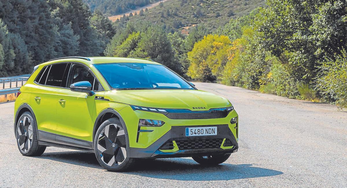Estreno del híbrido enchufable con una autonomía eléctrica de más de 100 kilómetros. | SKODA