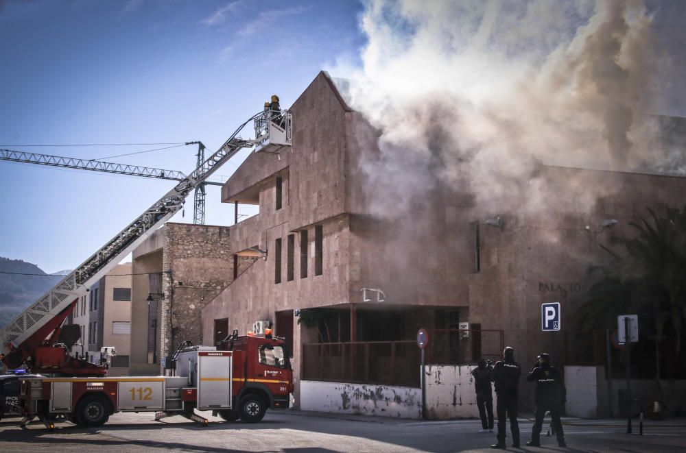 Un simulacro muy real para público escolar de Alcoy