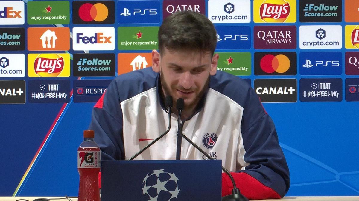 Kvaratskhelia y su mote maradoniano: "Es genial que te comparen con el Dios del fútbol"