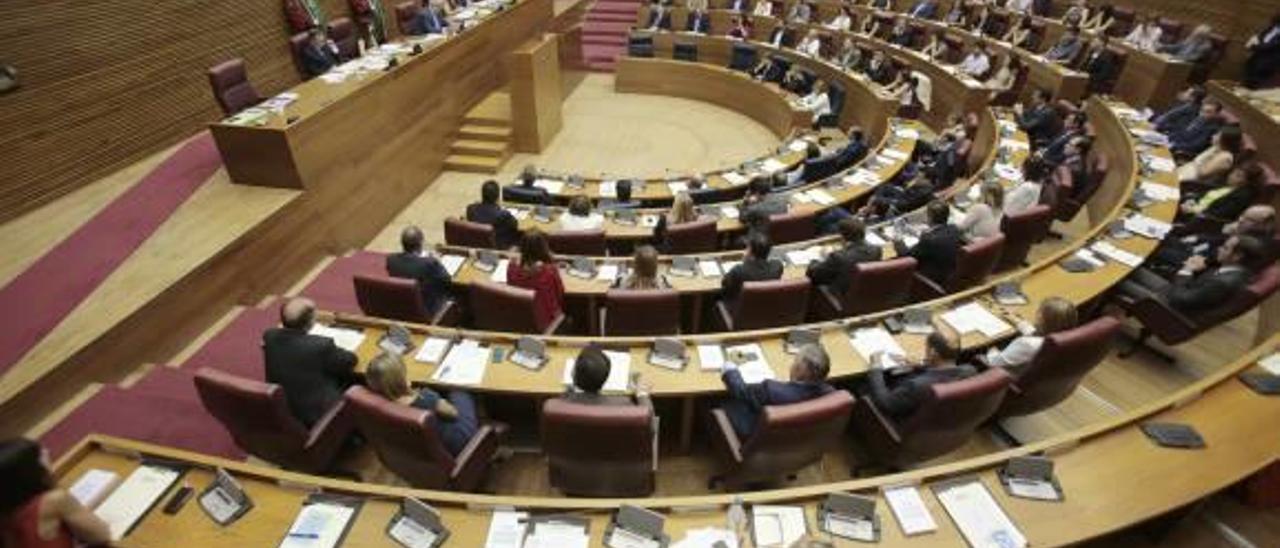 Las Corts gastarán 380.000 euros en un garaje privado  para que aparquen los diputados durante 4 años