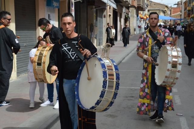 Procesión del Resucitado y Tambores en Mula